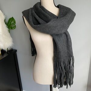 Lucky Brand Gray Fringe Scarf NWT